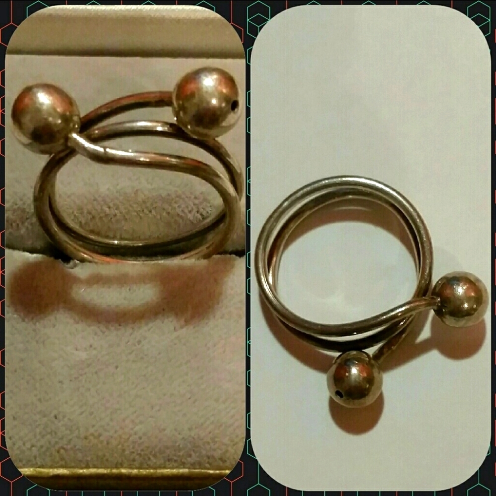 STERLING SILVER RING